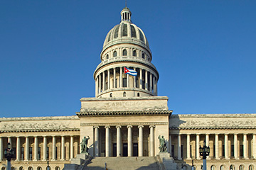 马埃斯特腊山机场三字代码(MZO)_Manzanillo空运机场,古巴机场